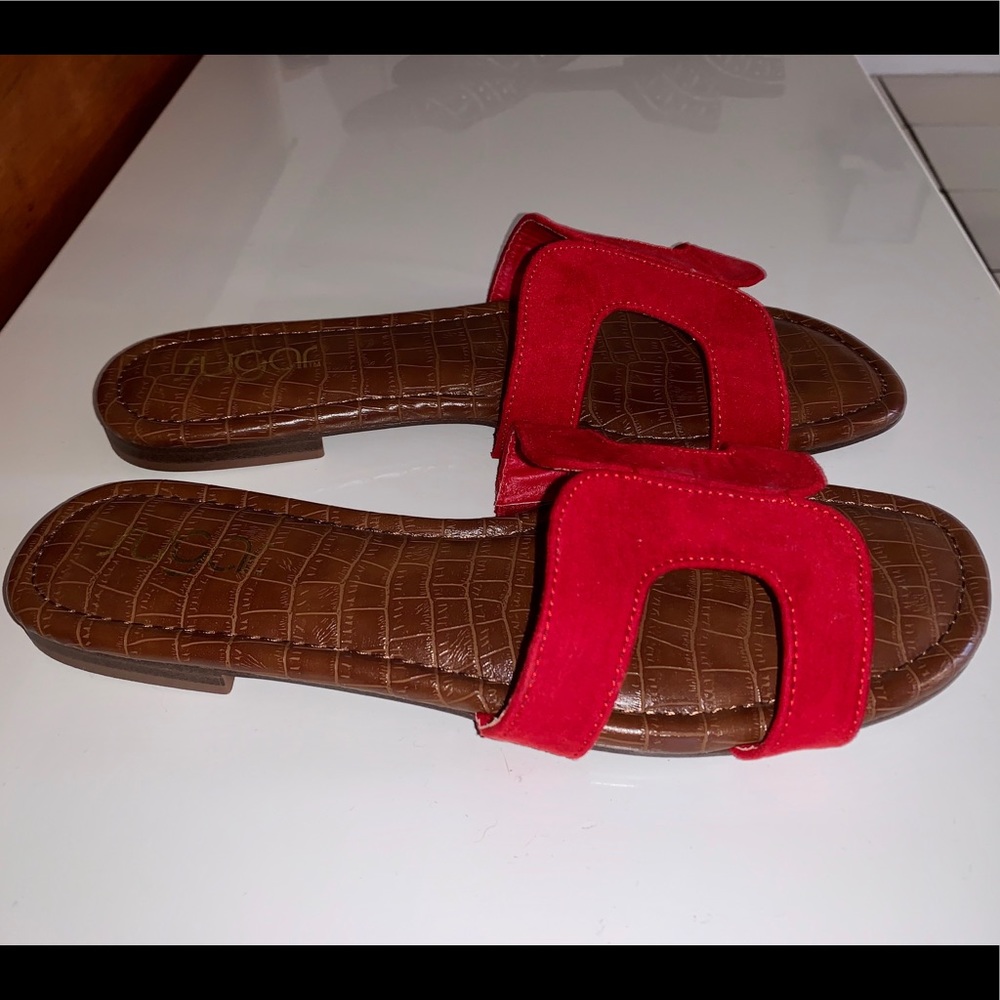 Red Sandals - Picture 3 of 3